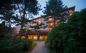 Sequoia Lodge Hotel